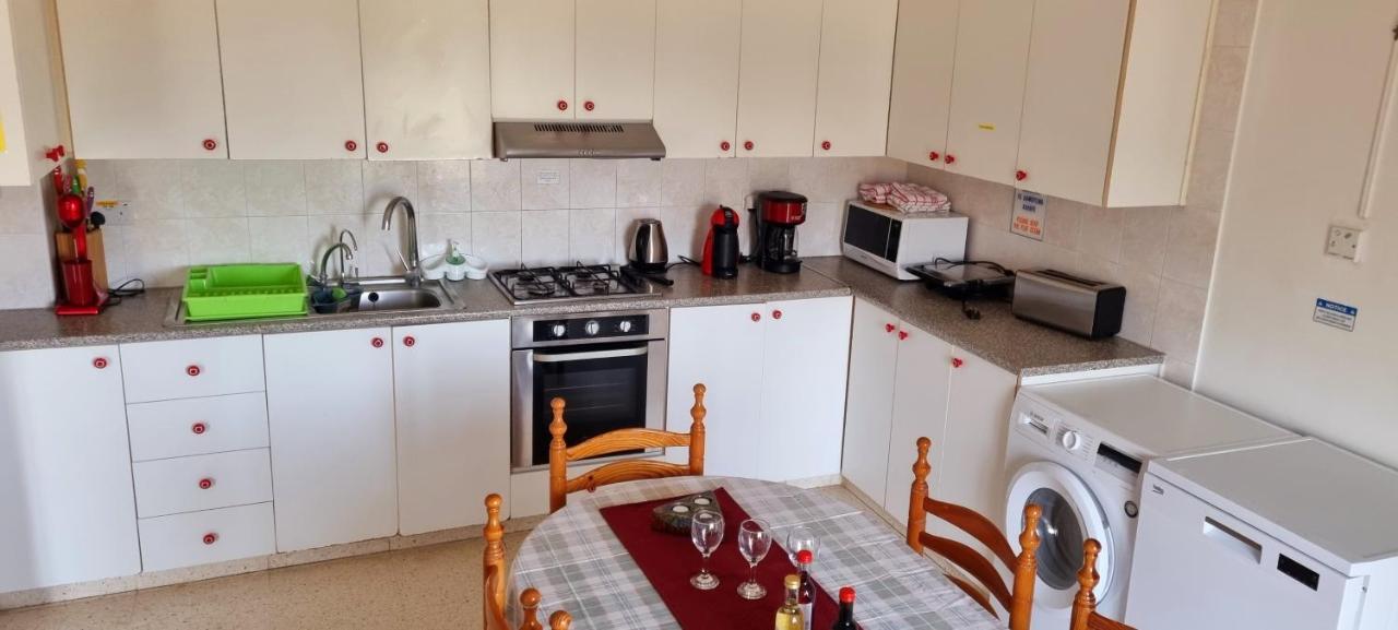 Astrofegia Apartments Near The Sea Αγία Μαρίνα Εξωτερικό φωτογραφία