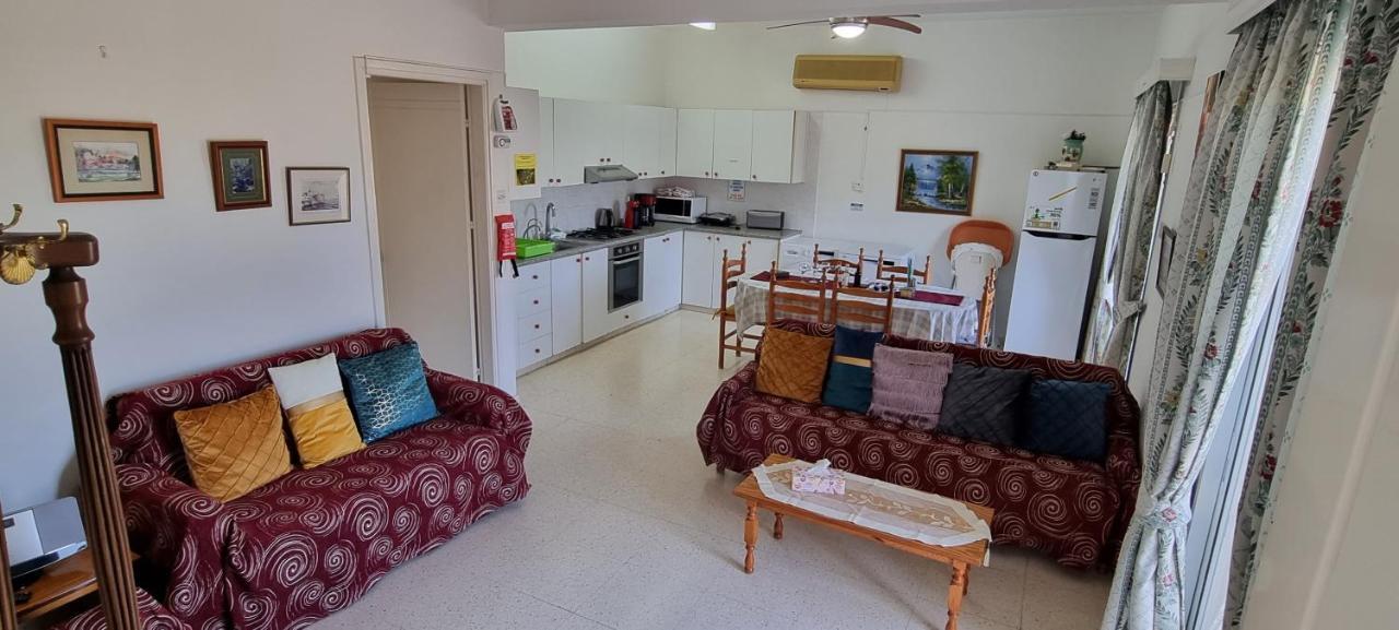 Astrofegia Apartments Near The Sea Αγία Μαρίνα Εξωτερικό φωτογραφία